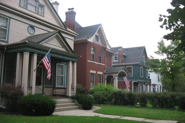 Historic houses with front porches in the Central Avenue Historic District, Dayton, Ohio